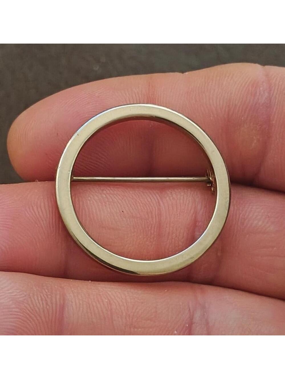 1950s/60s Classic Minimalist Open Circle Gold Tone Brooch Pin